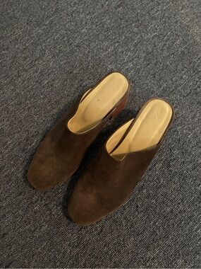 Nisolo Green Suede Mules